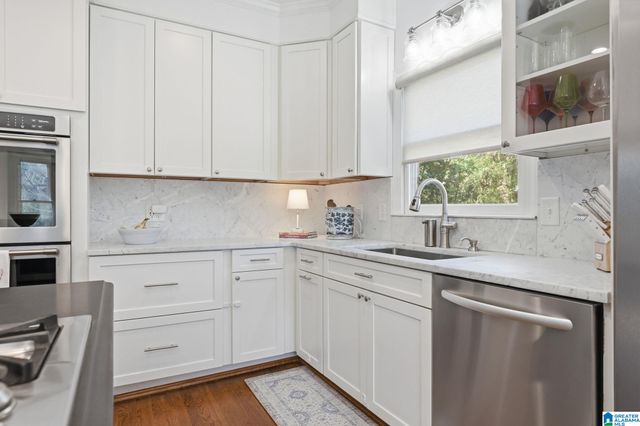 3559 KINGSHILL ROAD, Mountain Brook, AL 35223