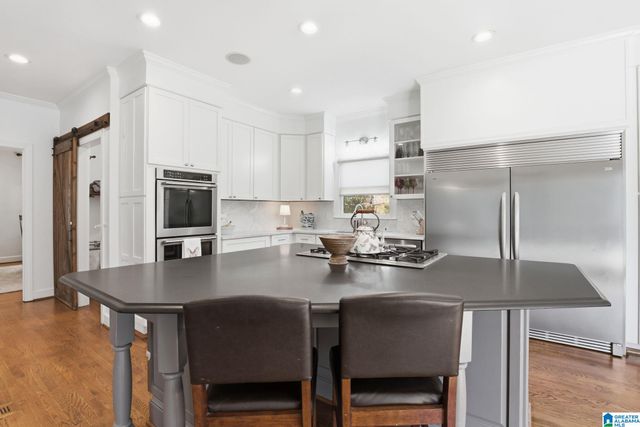 3559 KINGSHILL ROAD, Mountain Brook, AL 35223