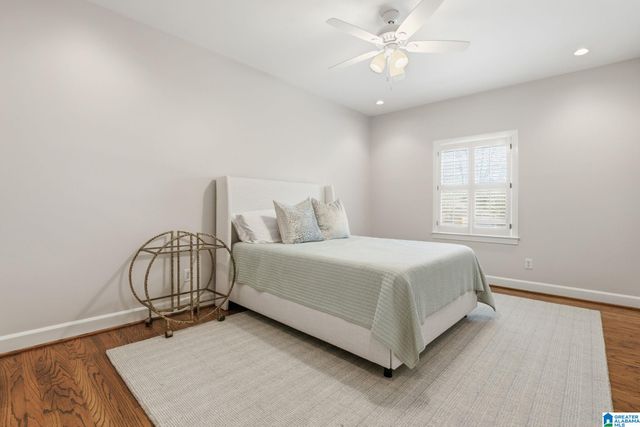 3559 KINGSHILL ROAD, Mountain Brook, AL 35223