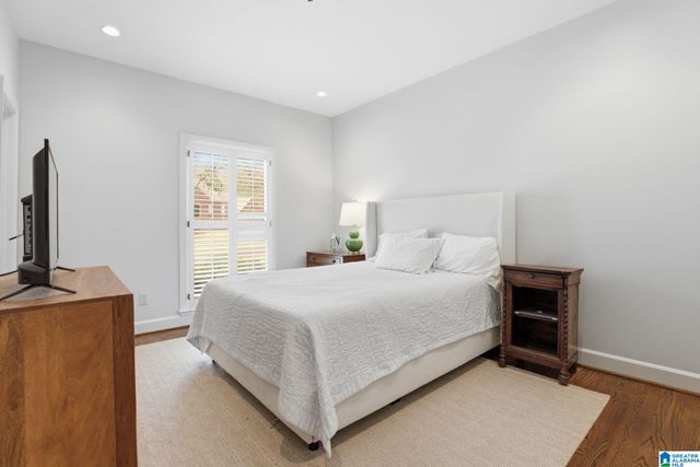 3559 KINGSHILL ROAD, Mountain Brook, AL 35223