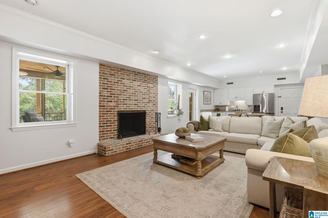 3559 KINGSHILL ROAD, Mountain Brook, AL 35223