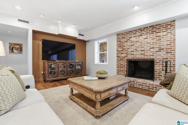 3559 KINGSHILL ROAD, Mountain Brook, AL 35223