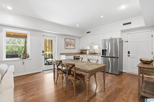 3559 KINGSHILL ROAD, Mountain Brook, AL 35223