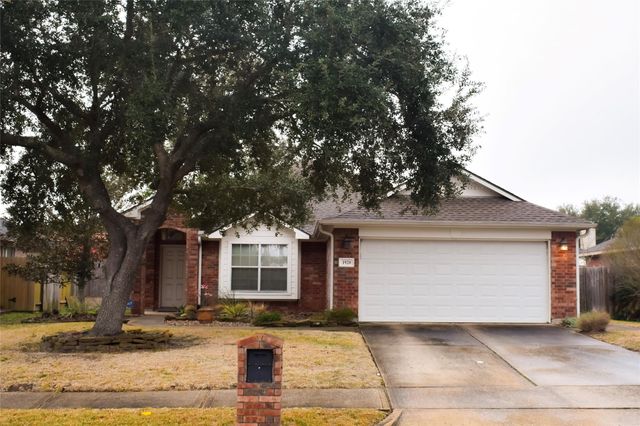 1920 Cedar Lane, Dayton, TX 77535