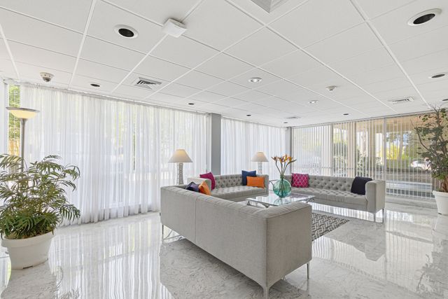 1625 SE 10th Avenue Unit 905, Fort Lauderdale, FL 33316