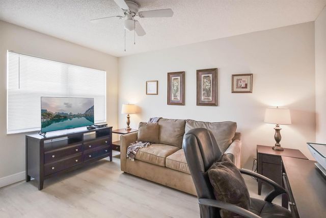 3593 Birdie Drive 507, Lake Worth, FL 33467