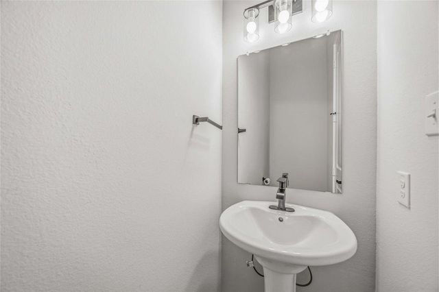 13130 Perennial Springs Drive, Houston, TX 77048