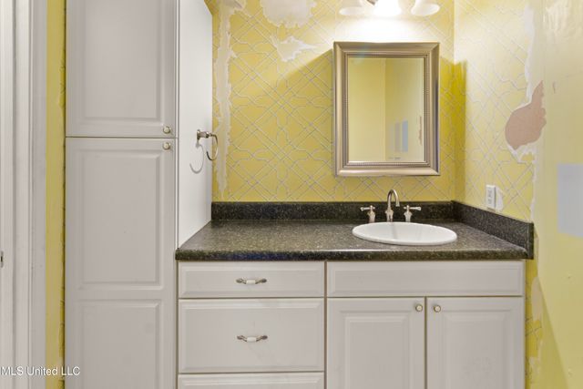 7020 Red Bud Lane, Ocean Springs, MS 39564