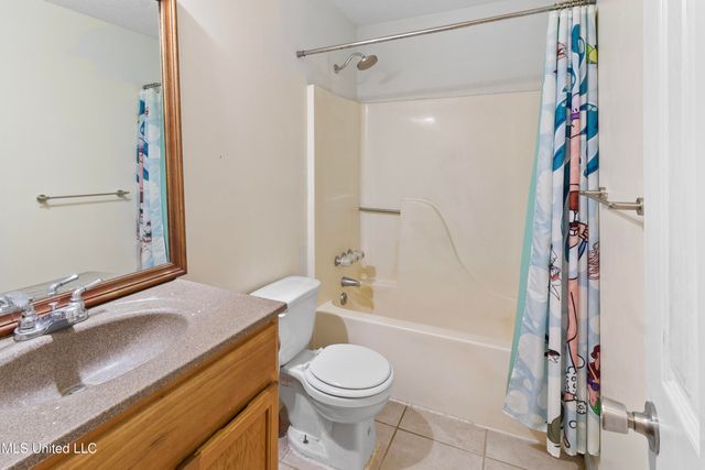 7020 Red Bud Lane, Ocean Springs, MS 39564