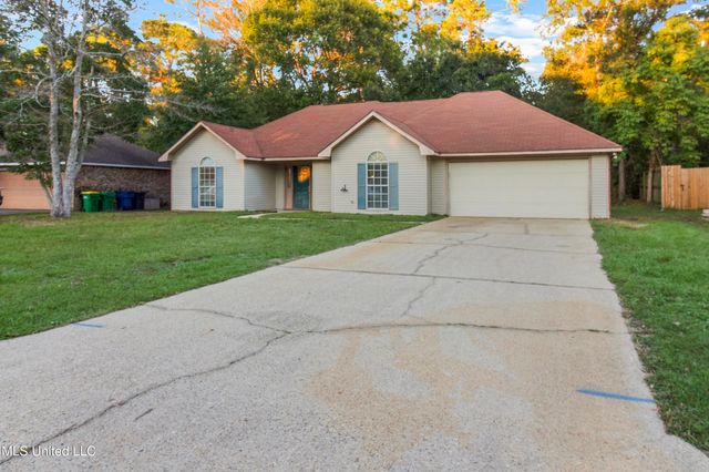 7020 Red Bud Lane, Ocean Springs, MS 39564