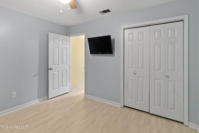 7020 Red Bud Lane, Ocean Springs, MS 39564