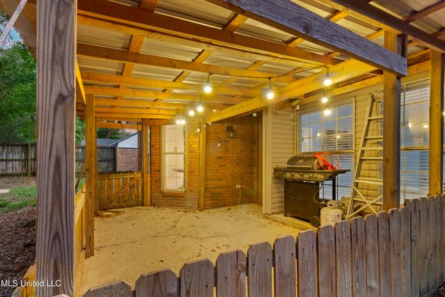 7020 Red Bud Lane, Ocean Springs, MS 39564