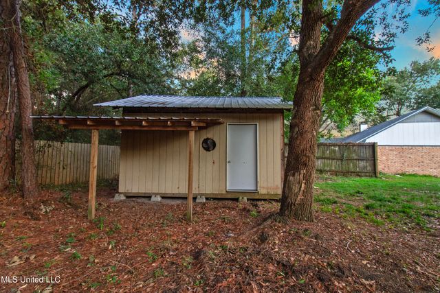 7020 Red Bud Lane, Ocean Springs, MS 39564