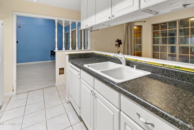 7020 Red Bud Lane, Ocean Springs, MS 39564