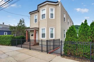 41 Boardman St 2, Boston, MA 02128