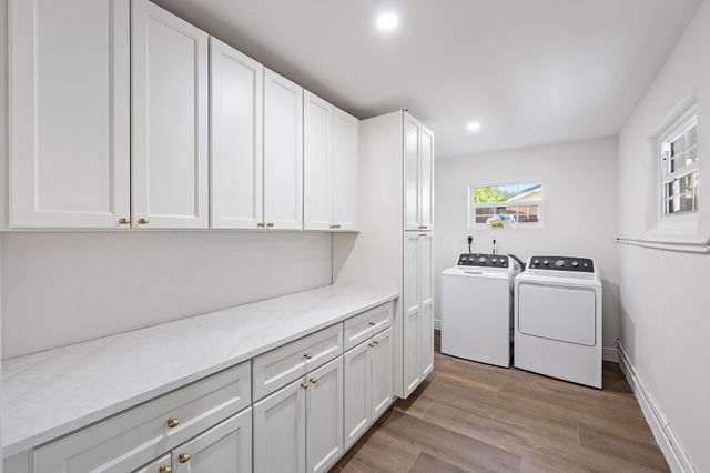 109 E RIVERSIDE Drive, Jupiter, FL 33469