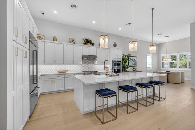 10074 Timber Creek Way, Palm Beach Gardens, FL 33412