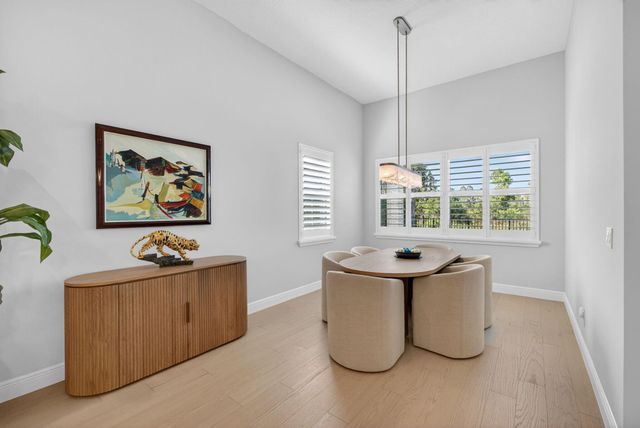 10074 Timber Creek Way, Palm Beach Gardens, FL 33412