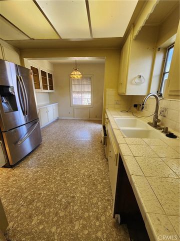 427 W 6th, Ontario, CA 91762