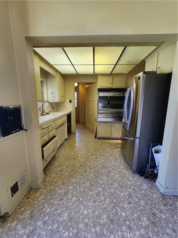 427 W 6th, Ontario, CA 91762