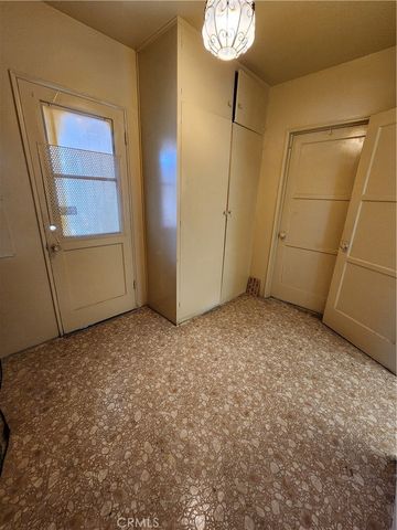 427 W 6th, Ontario, CA 91762