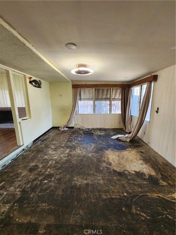 427 W 6th, Ontario, CA 91762