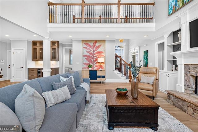 4526 Meadowland Way, Flowery Branch, GA 30542