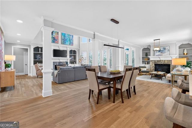 4526 Meadowland Way, Flowery Branch, GA 30542