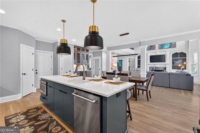 4526 Meadowland Way, Flowery Branch, GA 30542