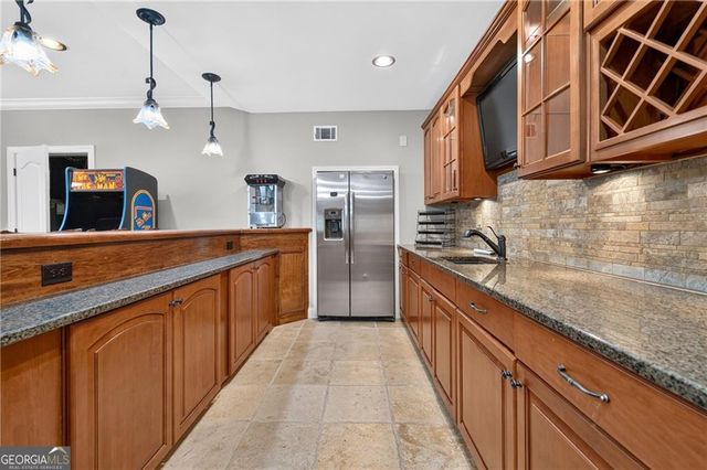 4526 Meadowland Way, Flowery Branch, GA 30542