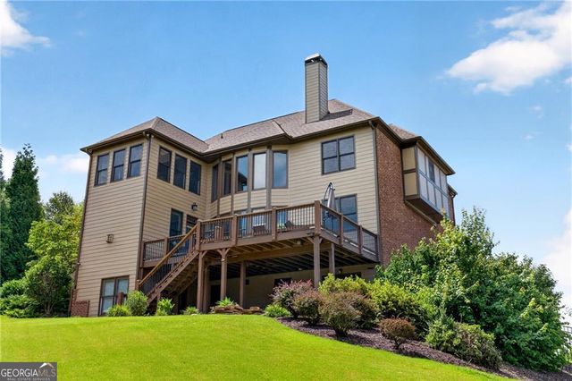 4526 Meadowland Way, Flowery Branch, GA 30542