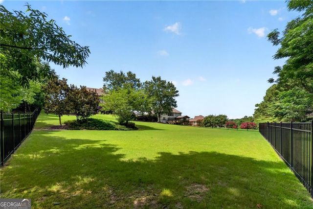 4526 Meadowland Way, Flowery Branch, GA 30542