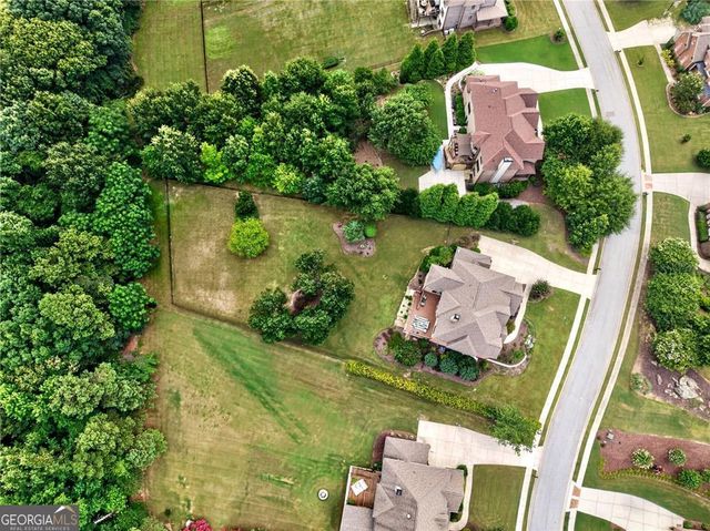 4526 Meadowland Way, Flowery Branch, GA 30542