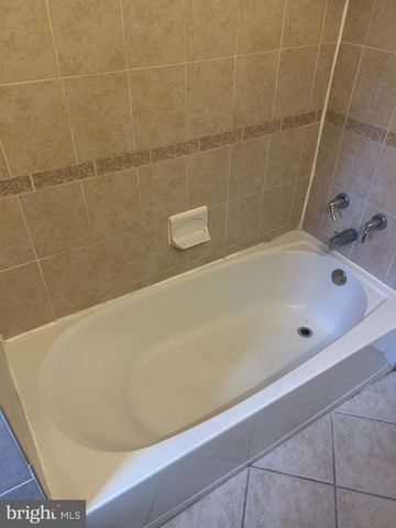 3013 NASH PL SE, Washington, DC 20020