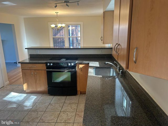 3013 NASH PL SE, Washington, DC 20020