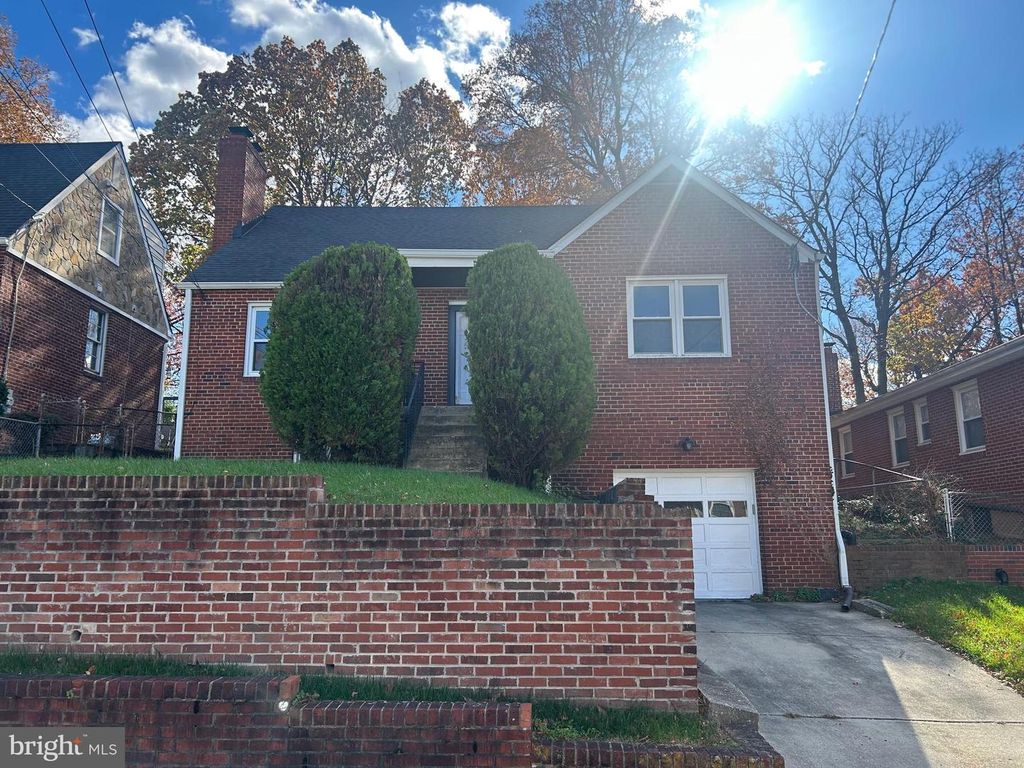 3013 NASH PL SE, Washington, DC 20020