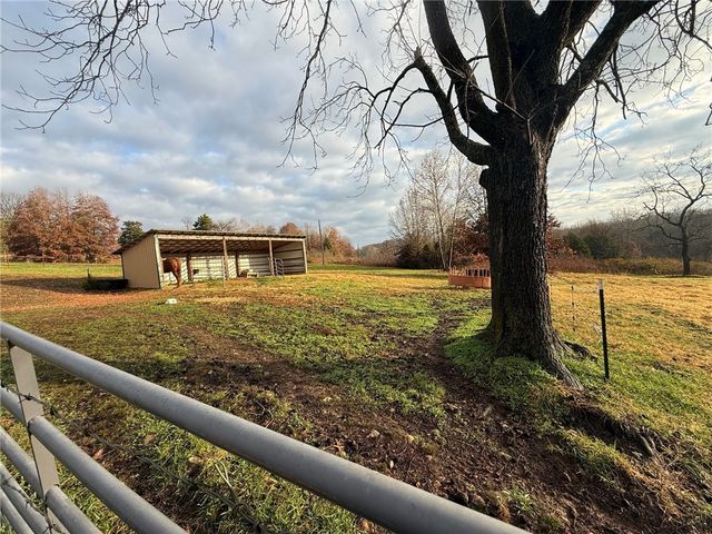 104 County Road 8491, Green Forest, AR 72638