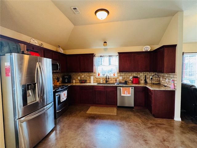 104 County Road 8491, Green Forest, AR 72638