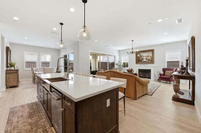 3544 Panorama Dr, Folsom, CA 95630