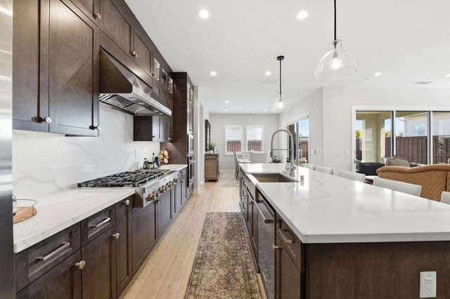 3544 Panorama Dr, Folsom, CA 95630