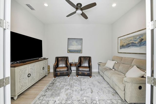 3544 Panorama Dr, Folsom, CA 95630