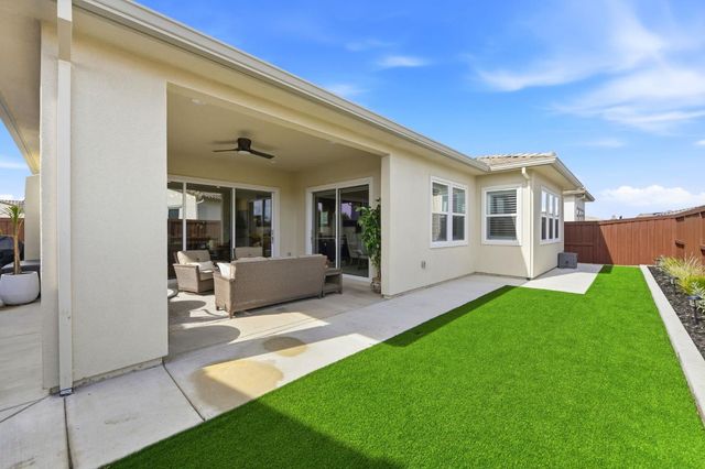 3544 Panorama Dr, Folsom, CA 95630