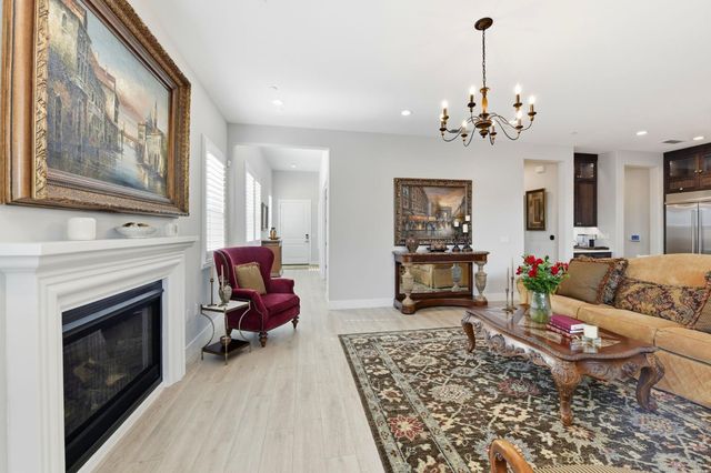 3544 Panorama Dr, Folsom, CA 95630