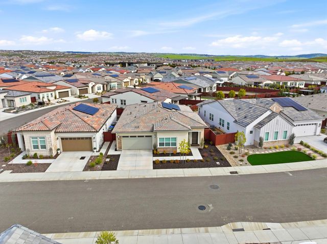 3544 Panorama Dr, Folsom, CA 95630