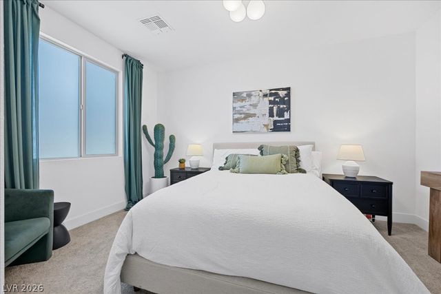 10232 Eden Mountain Street, Las Vegas, NV 89141