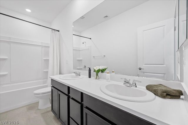 10232 Eden Mountain Street, Las Vegas, NV 89141