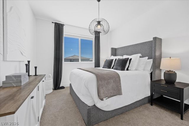 10232 Eden Mountain Street, Las Vegas, NV 89141