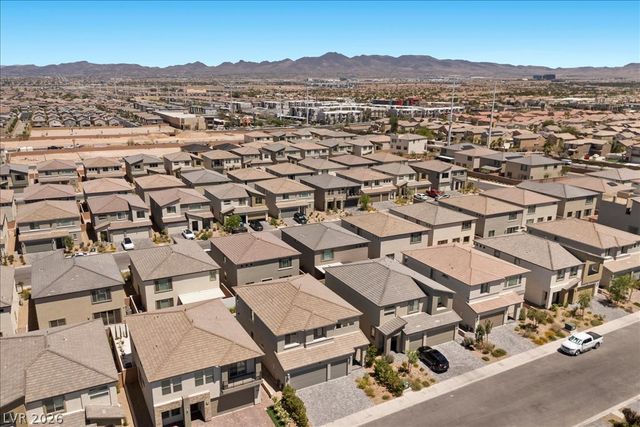 10232 Eden Mountain Street, Las Vegas, NV 89141