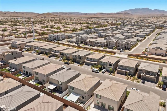 10232 Eden Mountain Street, Las Vegas, NV 89141