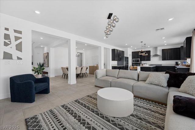 10232 Eden Mountain Street, Las Vegas, NV 89141